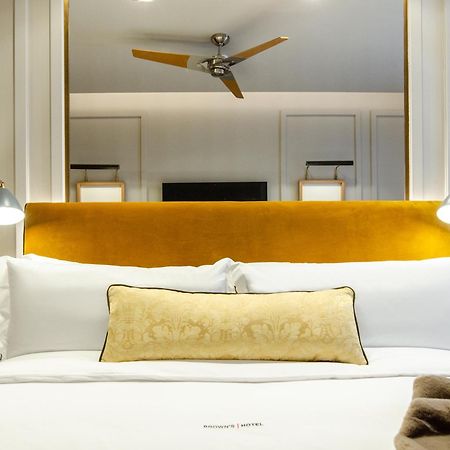 Browns Avenue Hotel ลิสบอน ภายนอก รูปภาพ A bedroom at the hotel