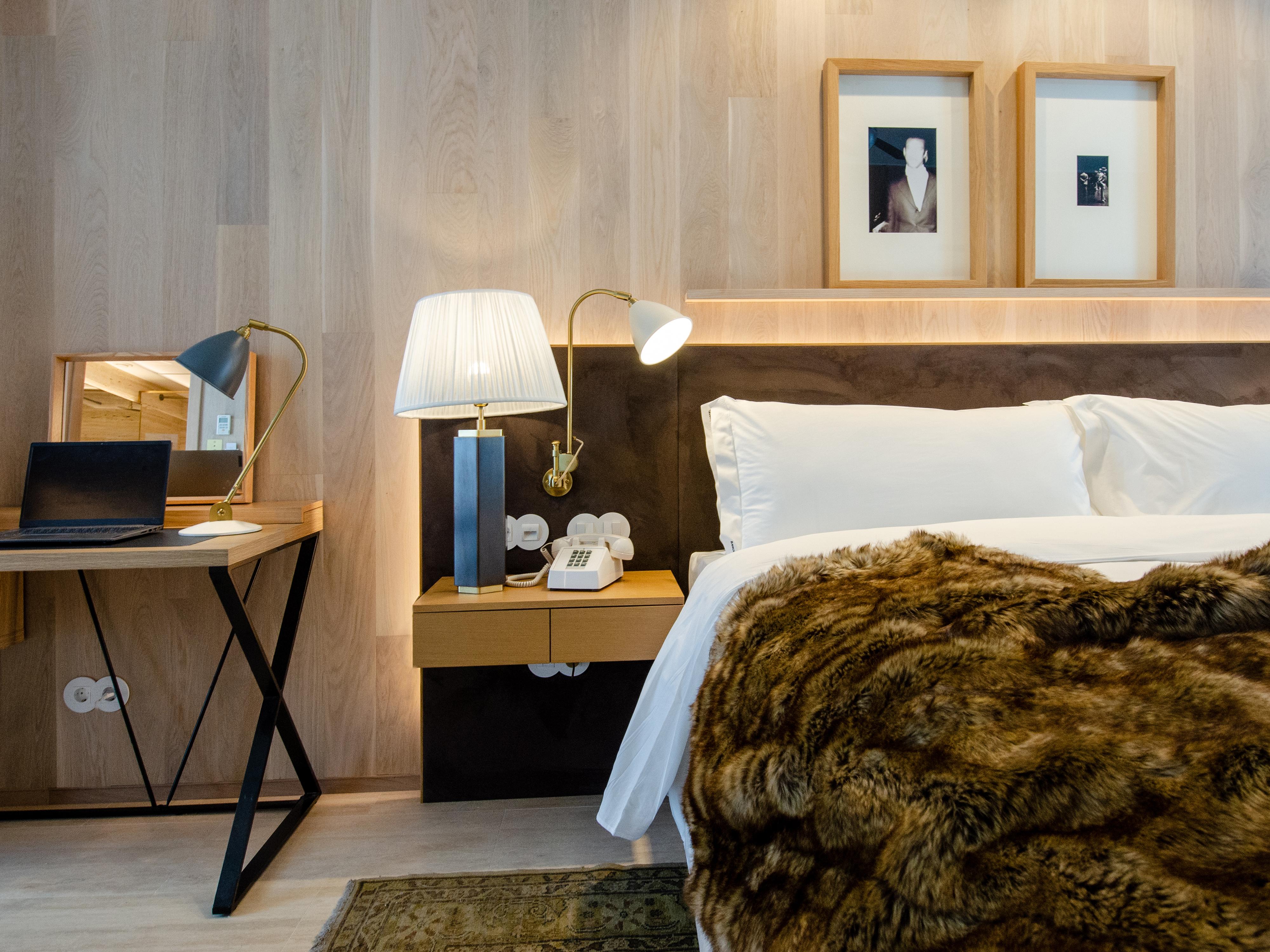 Browns Avenue Hotel ลิสบอน ภายนอก รูปภาพ A bedroom at the hotel