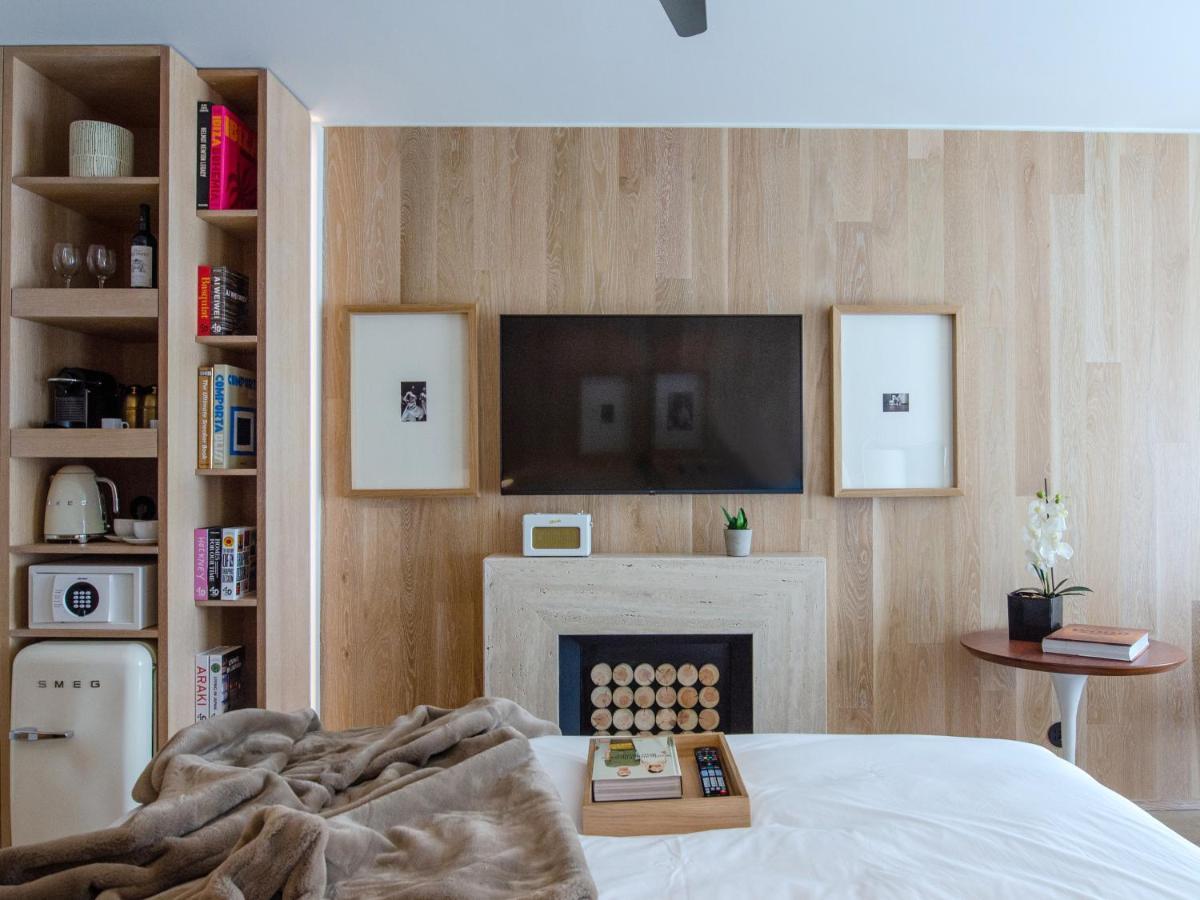 Browns Avenue Hotel ลิสบอน ภายนอก รูปภาพ A bedroom at the hotel