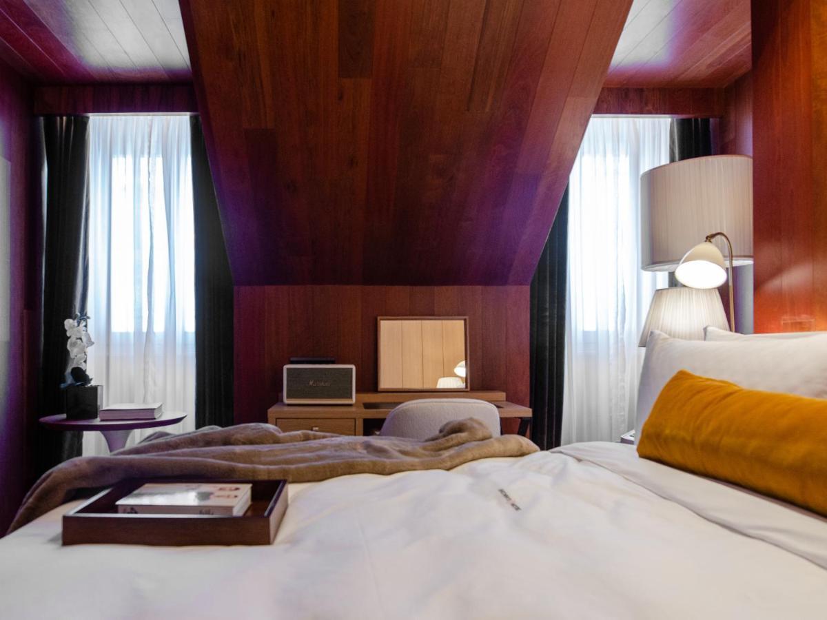 Browns Avenue Hotel ลิสบอน ภายนอก รูปภาพ A room at the hotel