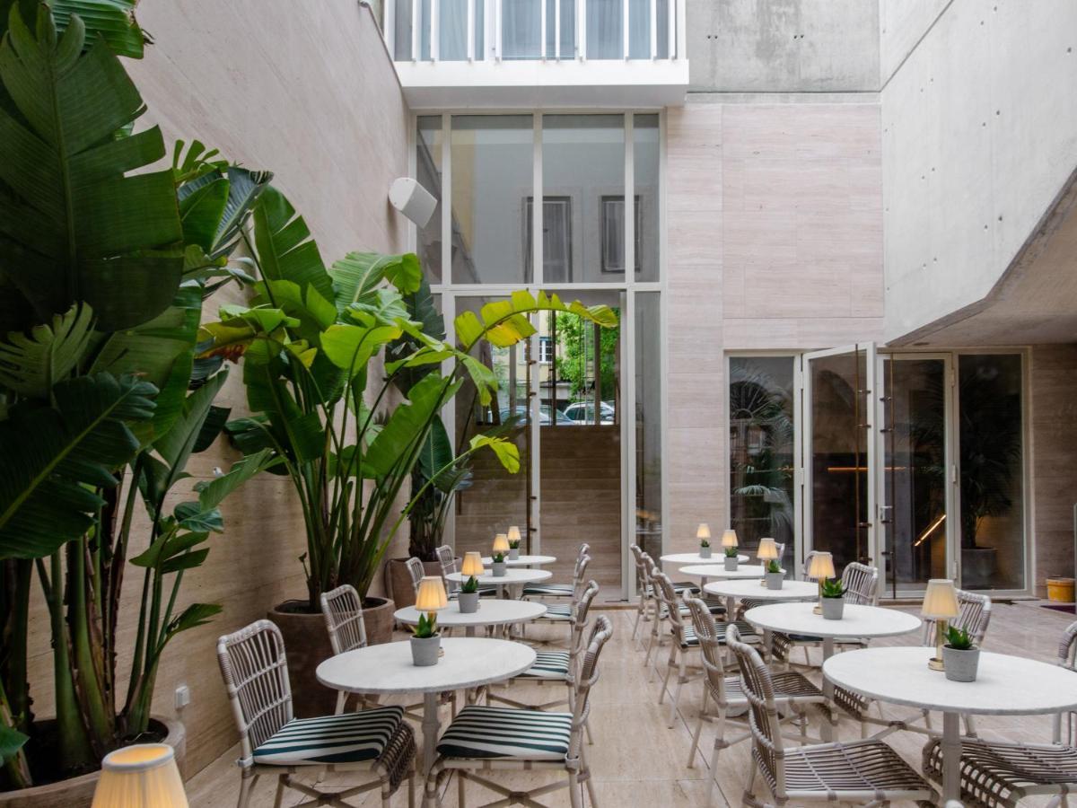 Browns Avenue Hotel ลิสบอน ภายนอก รูปภาพ The Café at the National Portrait Gallery