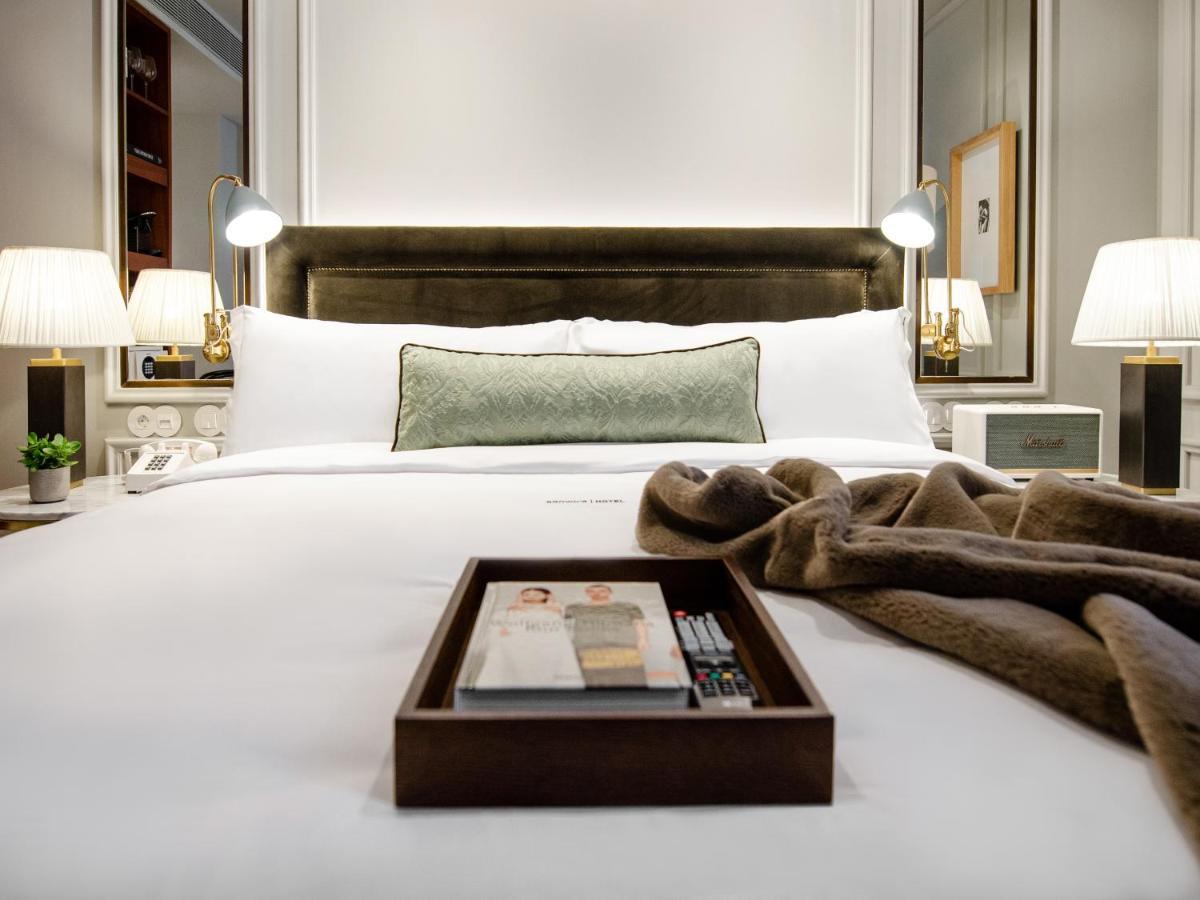 Browns Avenue Hotel ลิสบอน ภายนอก รูปภาพ A bedroom at The Carlyle