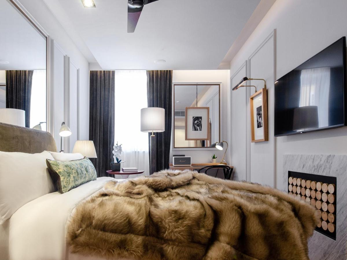 Browns Avenue Hotel ลิสบอน ภายนอก รูปภาพ A room at the hotel