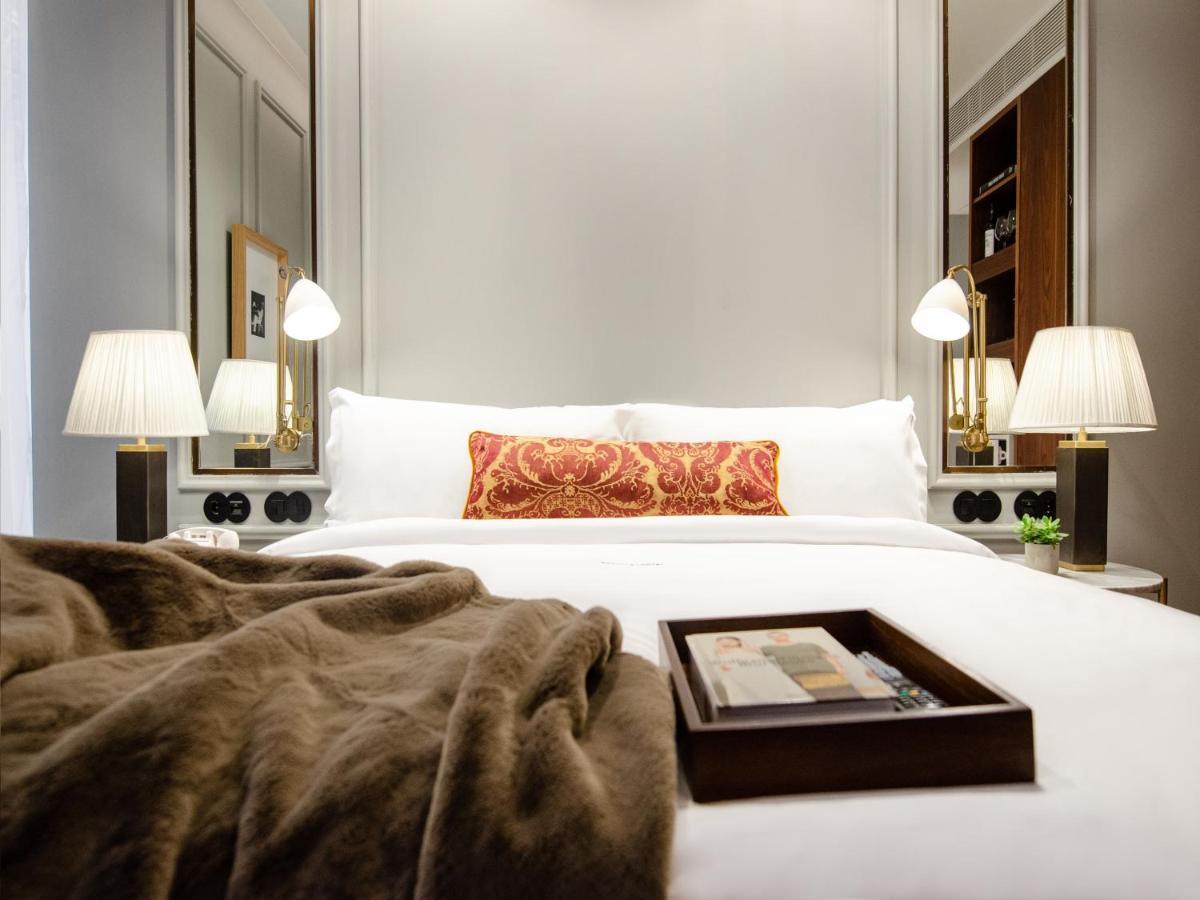 Browns Avenue Hotel ลิสบอน ภายนอก รูปภาพ A bedroom at The Hari
