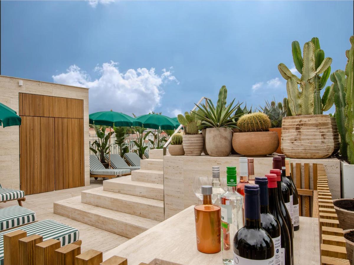 Browns Avenue Hotel ลิสบอน ภายนอก รูปภาพ Rooftop bar